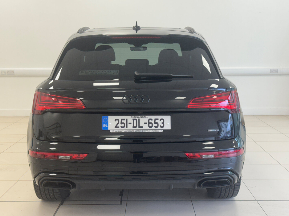 2025 Audi Q5 50 TFSI e 299HP S tronic quattro S Line €61,950