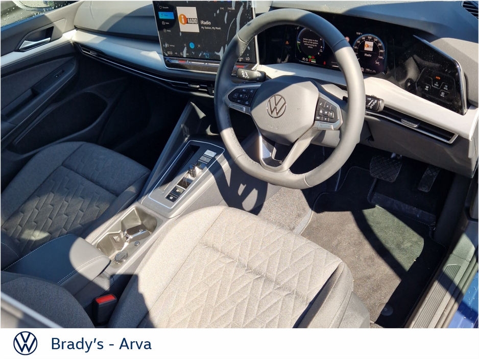 2025 Volkswagen Golf EDITION 75 PHEV 1.5 TSI 150BHP €36,950