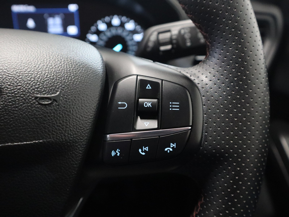 2023 Ford Focus - image 12