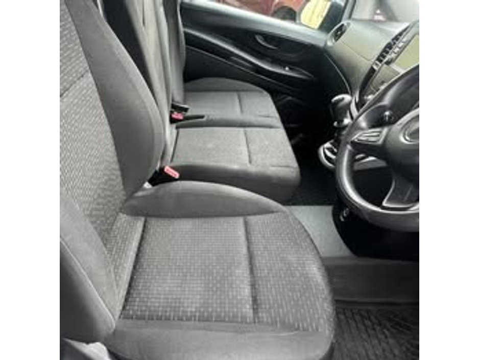2021 Mercedes-Benz Vito - image 5