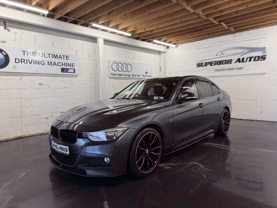 2014 BMW 3 Series - image 4