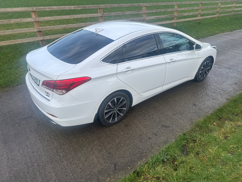 2015 Hyundai i40 Executive 1.7 Diesel €5,695
