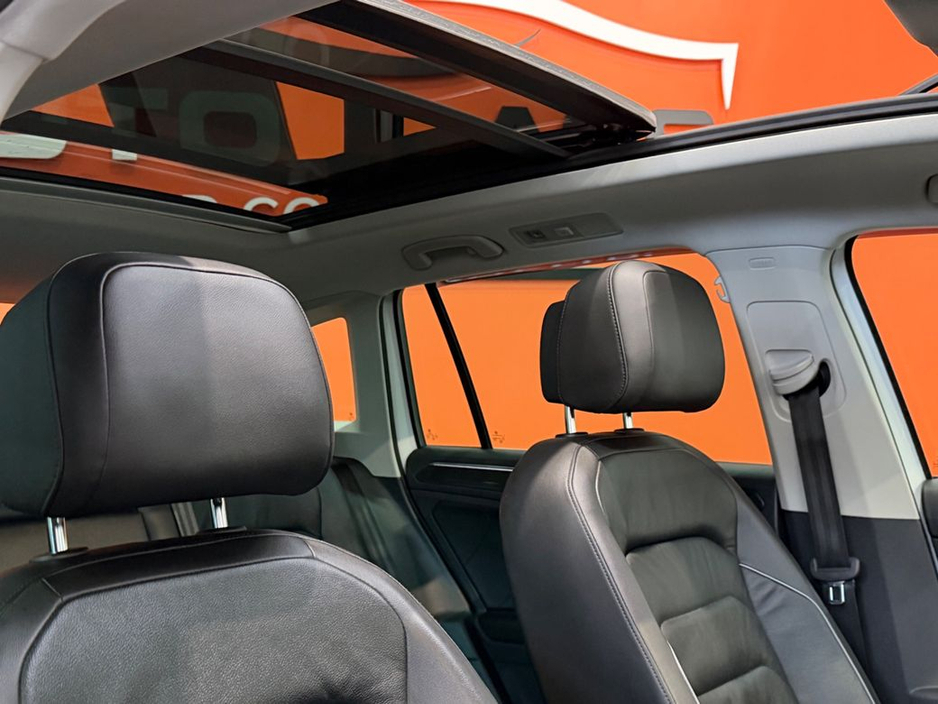 2020 Volkswagen Tiguan - image 6