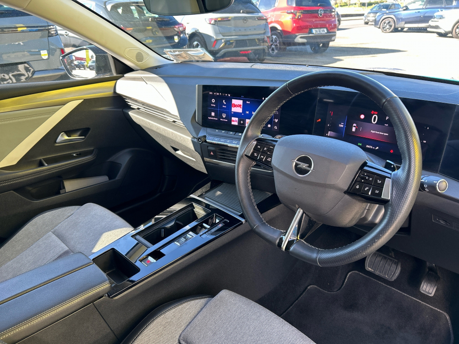 2024 Opel Astra - image 6
