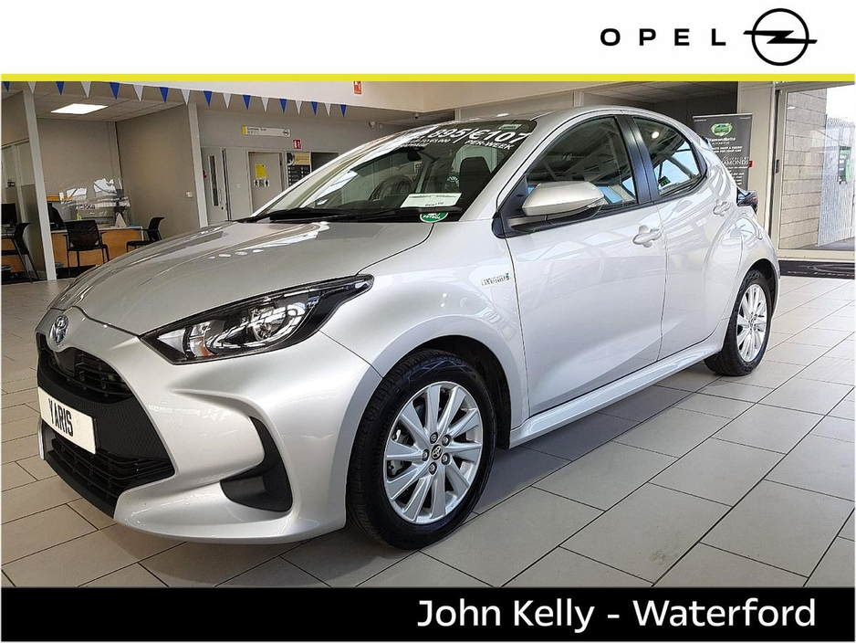 2023 Toyota Yaris HYBRID 1.5 ICON HEV CVT €19,995