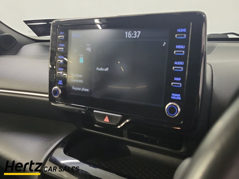 2023 Toyota Yaris Cross - image 21