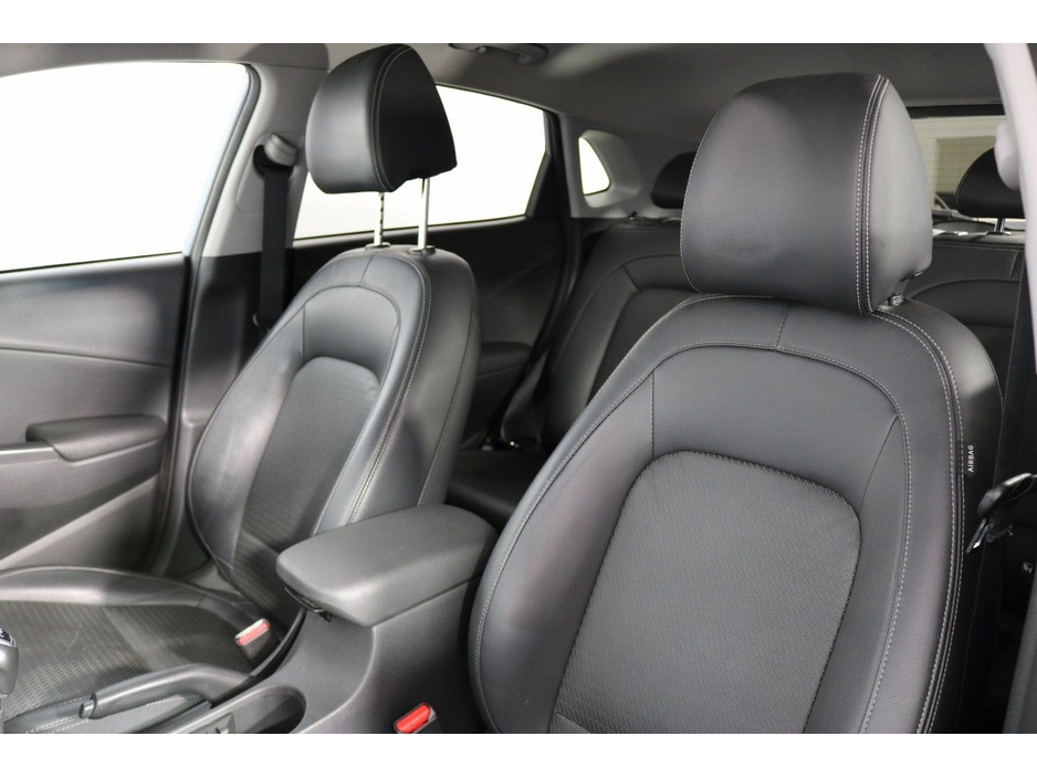 2020 Hyundai Kona - image 10