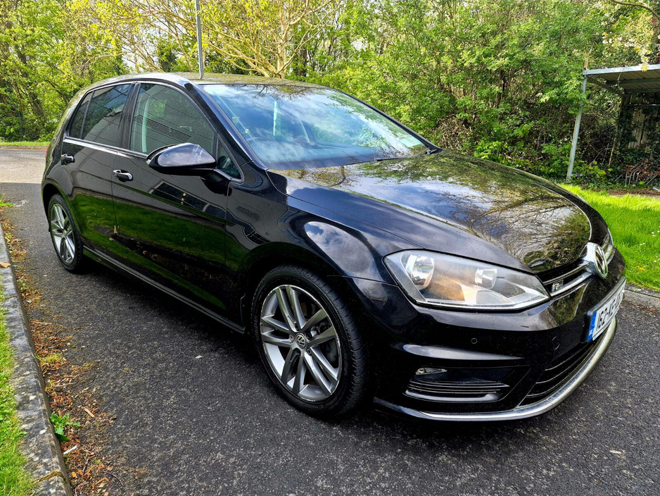 2016 Volkswagen Golf - image 3