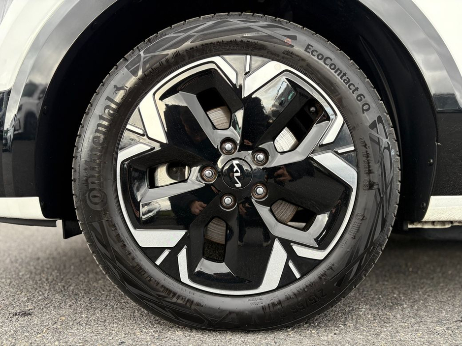 2025 Kia e-Niro - image 5