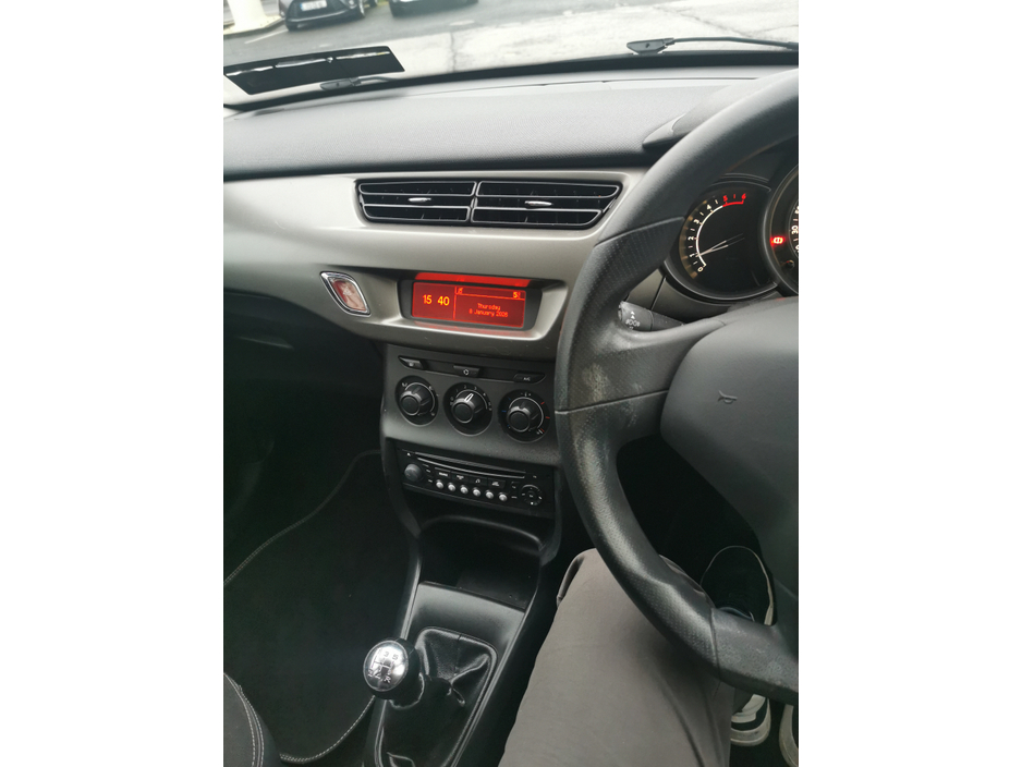 2015 Citroen C3 HDI 70 CONNECTED 4DR €7,500