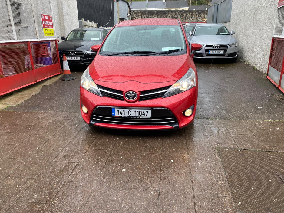 2014 Toyota Verso - image 27