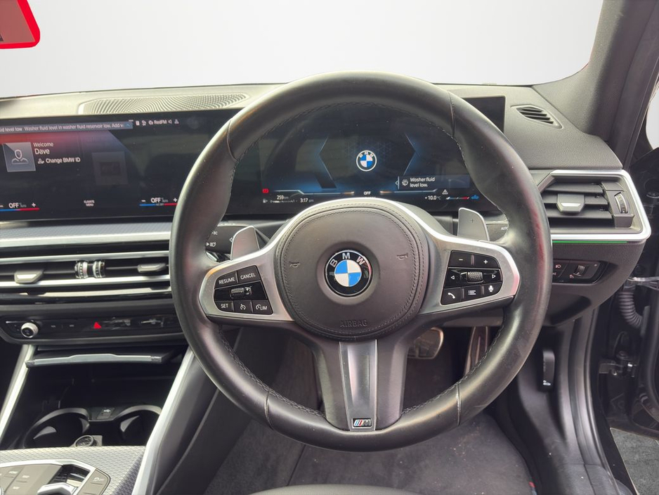 2024 BMW 3 Series - image 9