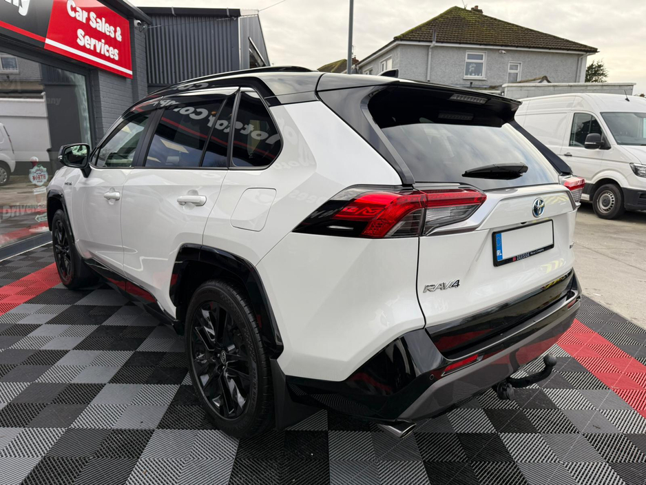 2021 Toyota Rav4 RAV4 PETROL HYBRID DYNAMIC , Only 57k , Heated Leather Seats , Sat-Nav , Reverse Camera , Cruise Control , Dual Zone Climate control , Fully Serviced & Fresh NCT , Finance €85 p/w & €15,950 deposit . €33,950