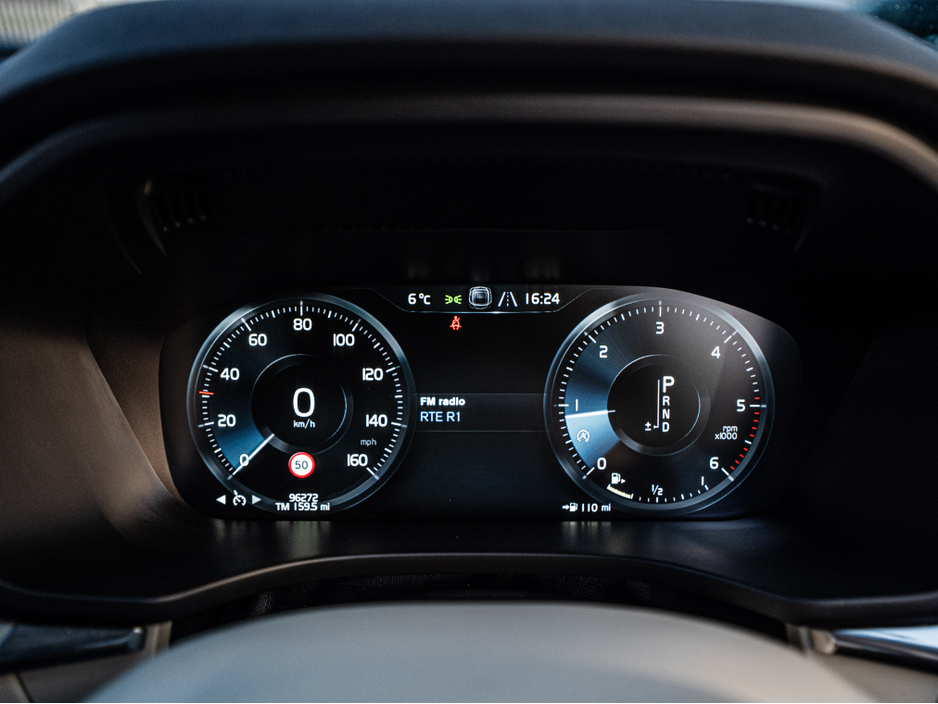 2017 Volvo XC60 172 Volvo XC60 4WD Auto/High spec/1yr warranty €26,888