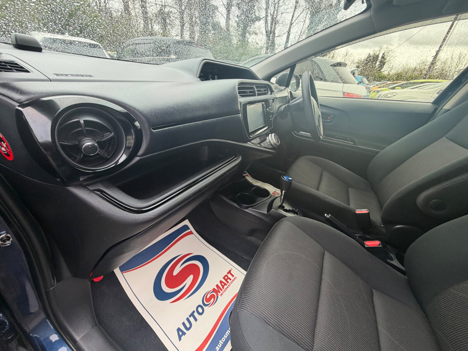 2016 Toyota Aqua - image 15