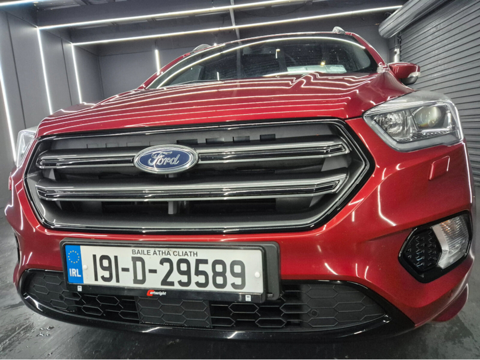 2019 Ford Kuga - image 2