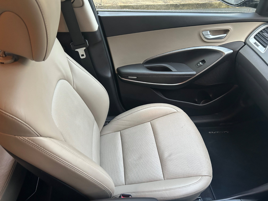 2016 Hyundai Santa Fe 2.2 CRDi 4WD Executive €14,950