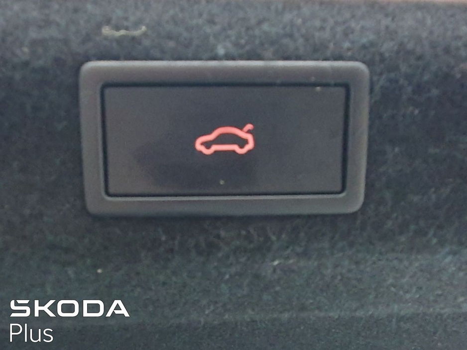 2024 Skoda Superb - image 17