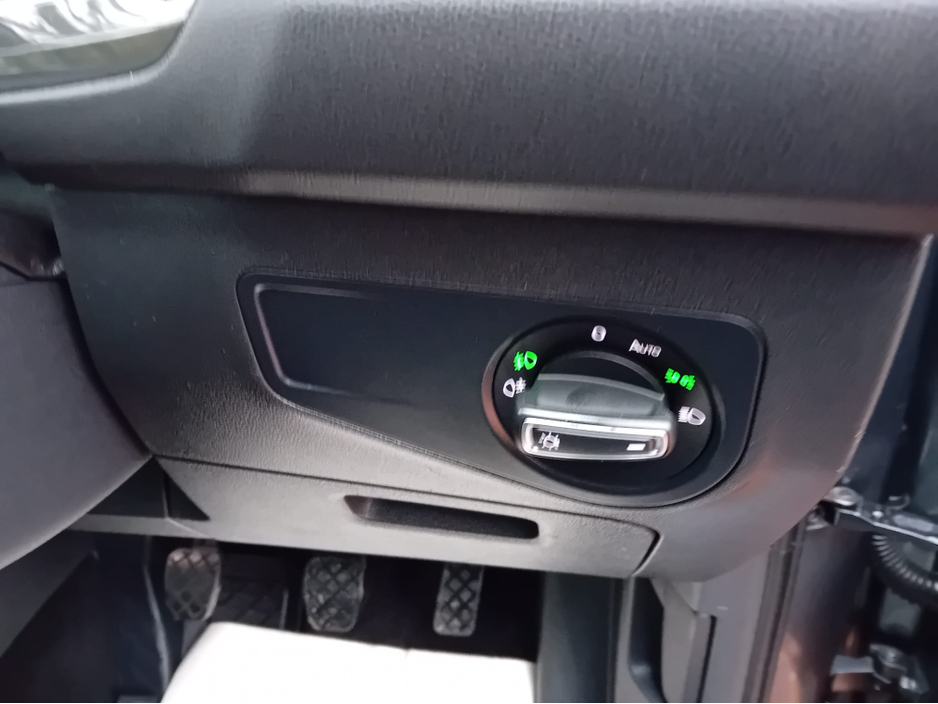 2020 Volkswagen Tiguan R-LINE 2.0 TDI  6 SPEED  150HP  SUV @ REDDY2DRIVE LTD €28,500