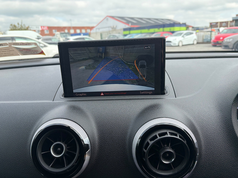 2015 Audi A3 - image 5