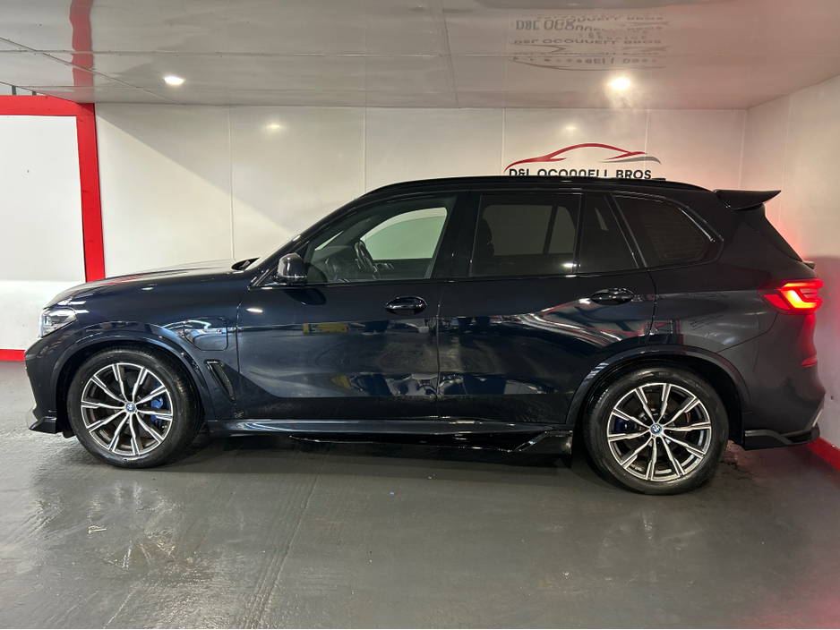 2022 BMW X5 XDRIVE45E M SPORT AUTO €59,950