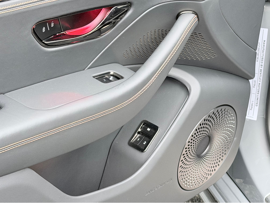 2026 Bentley Flying Spur - image 9