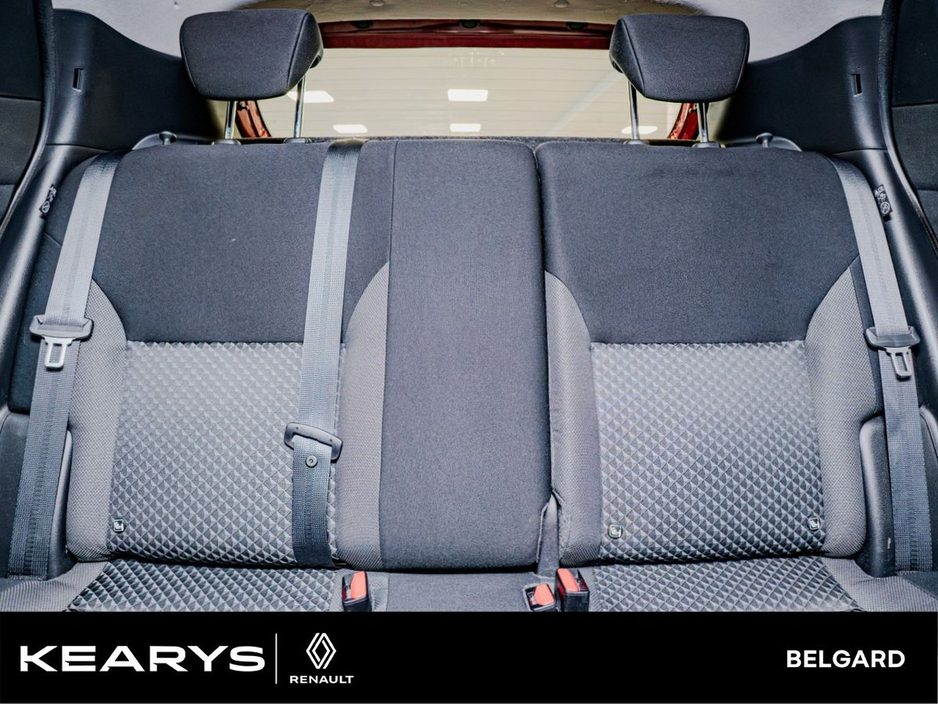 2021 Nissan Micra - image 13