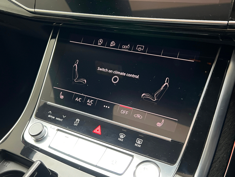 2020 Audi Q8 S LINE 50 TDI 286HP QUATTRO *PAN ROOF* €65,990