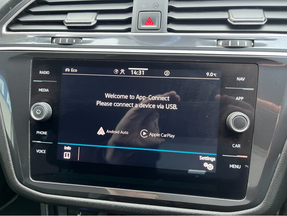 2023 Volkswagen Tiguan Allspace R-LINE 7 SEATER AUTOMATIC 2.0 TDI DIESEL //SAT NAV//ADAPTIVE CRUISE CONTROL//REVERSE CAMERA//HEATED SEATS AND STEERING WHEEL// €42,950