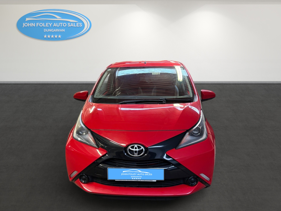 2015 Toyota Aygo X-PLAY VVT-I €7,995