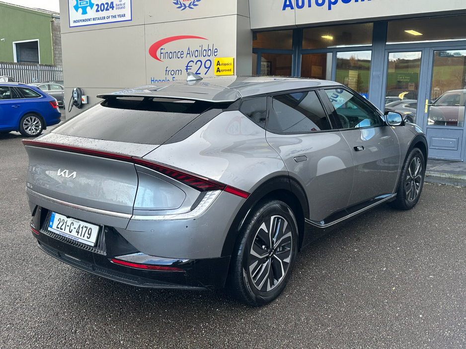 2022 Kia EV6 - image 3