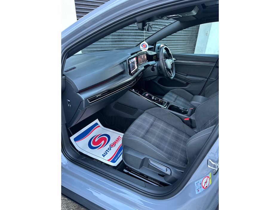2024 Volkswagen Golf  €45,995
