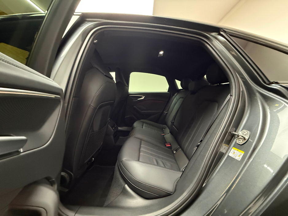 2025 Audi A5 - image 15