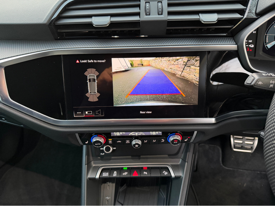 2024 Audi Q3 GREAT SPEC//S LINE 45 TFSI E//LOW MILEAGE//FULL LEATHER//REVERSE CAMERA//FINANCE PACKAGES €44,900