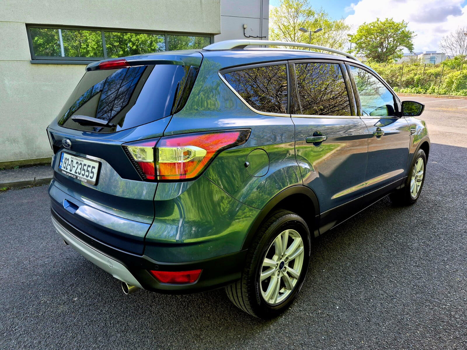 2019 Ford Kuga - image 2