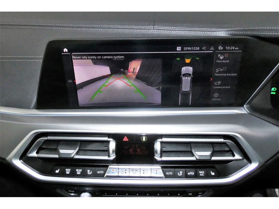 2020 BMW X5 - image 19