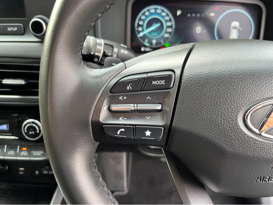 2022 Hyundai Kona - image 21