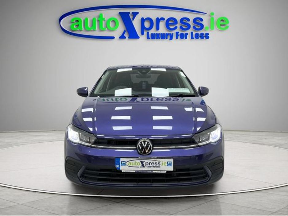 2023 Volkswagen Polo - image 3
