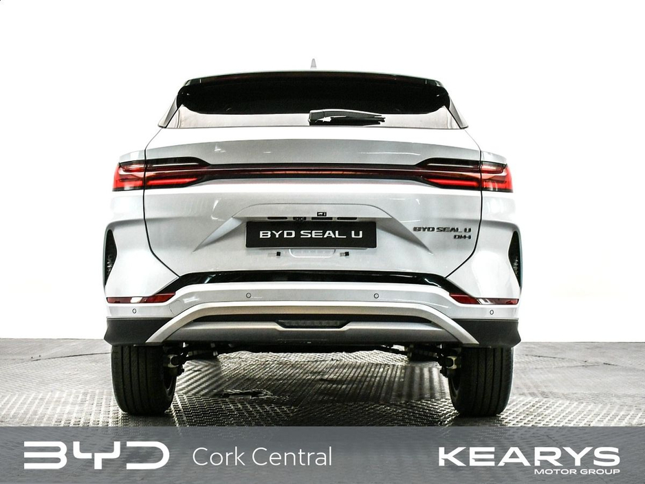 2025 BYD Seal U - image 2