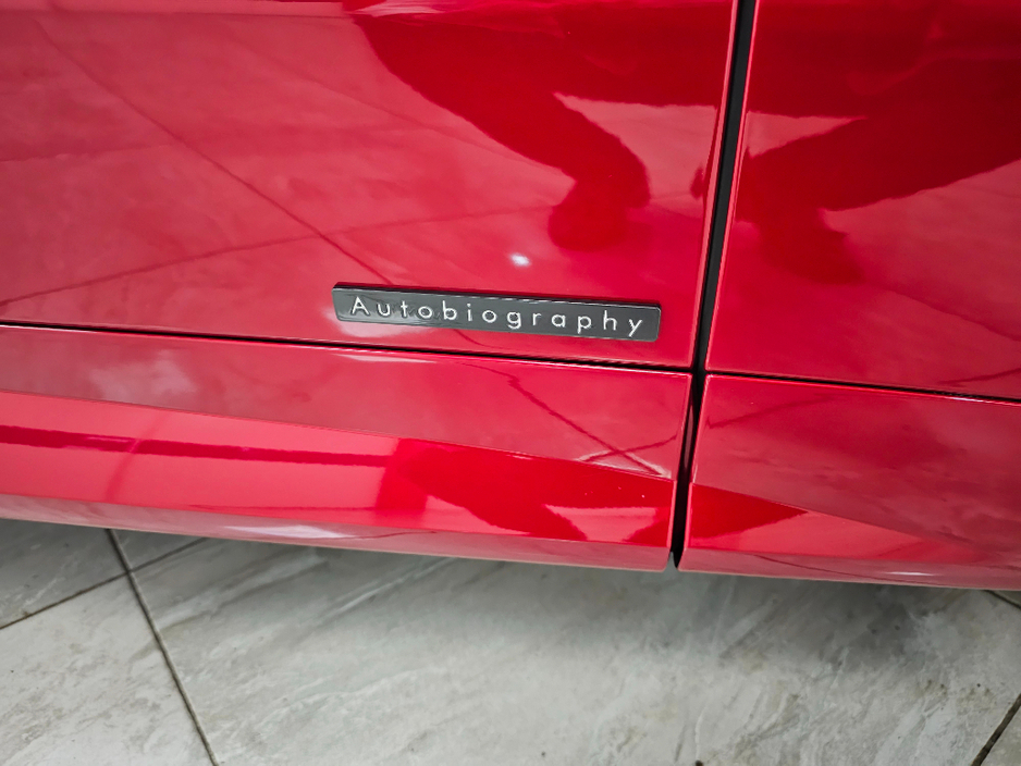 2024 Land Rover Range Rover Sport - image 9