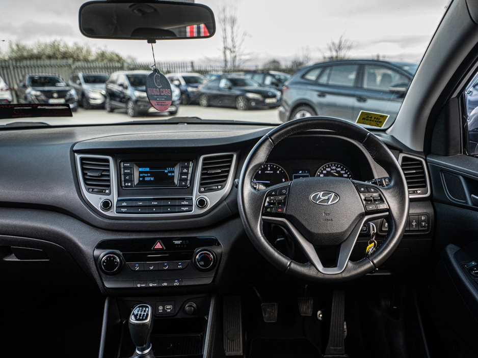 2016 Hyundai Tucson - image 8