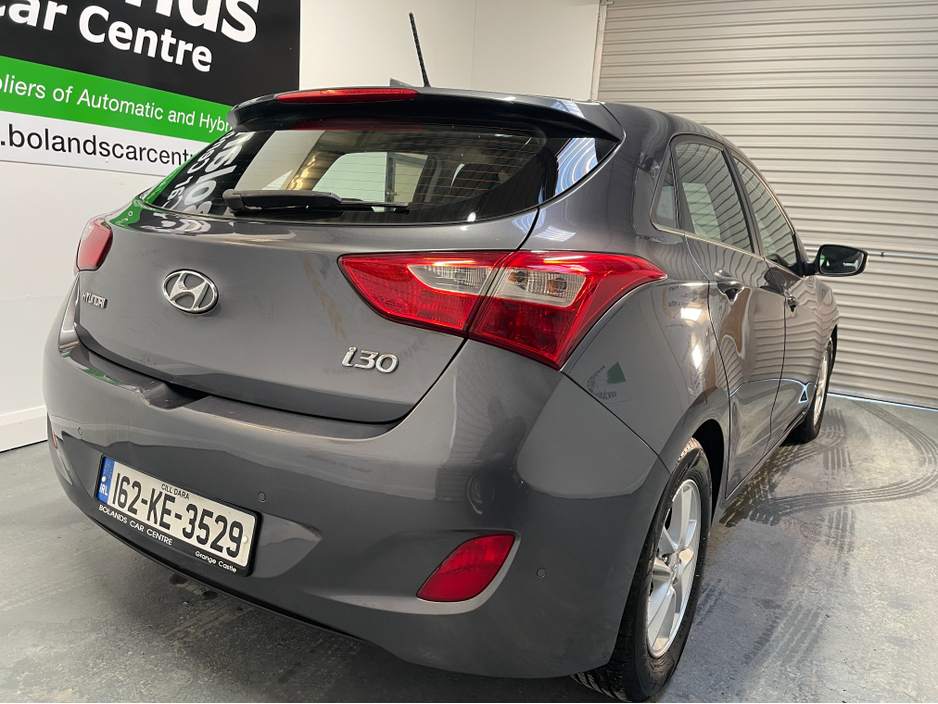 2016 Hyundai i30 - image 6