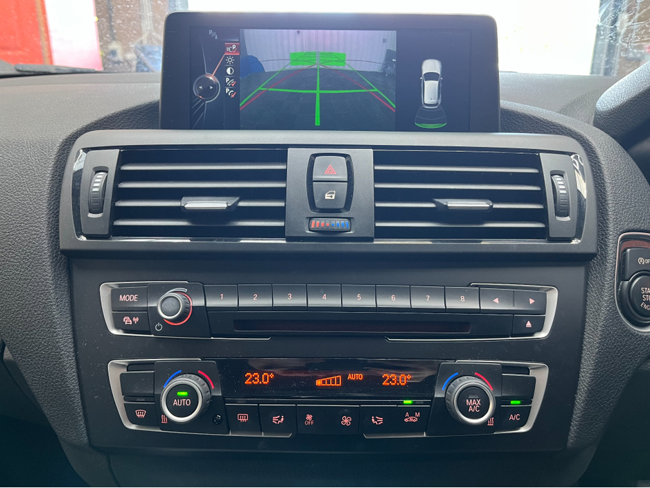 2015 BMW 1 Series - image 16