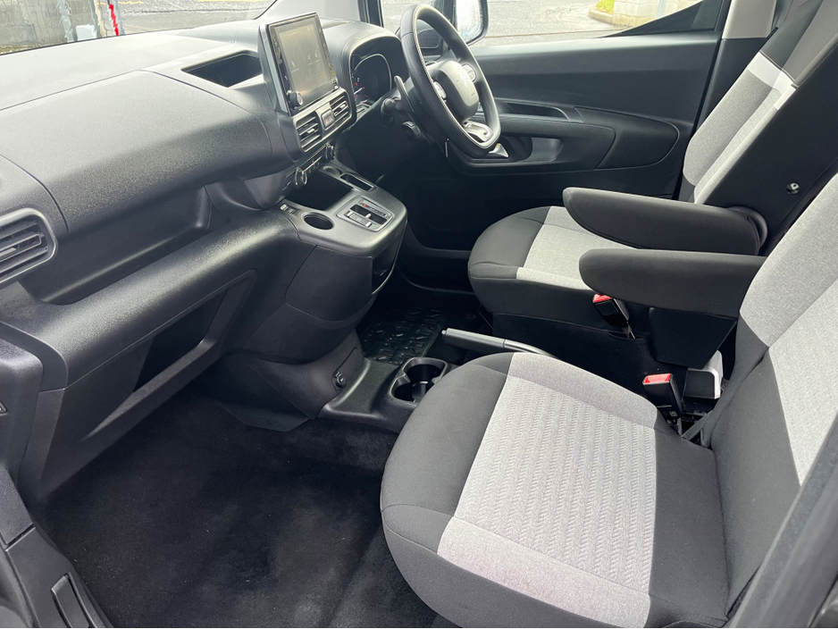 2024 Citroen Berlingo - image 19