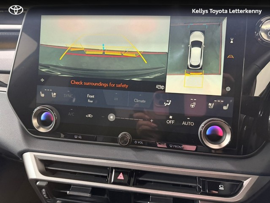 2025 Lexus RX 450h+ - image 14