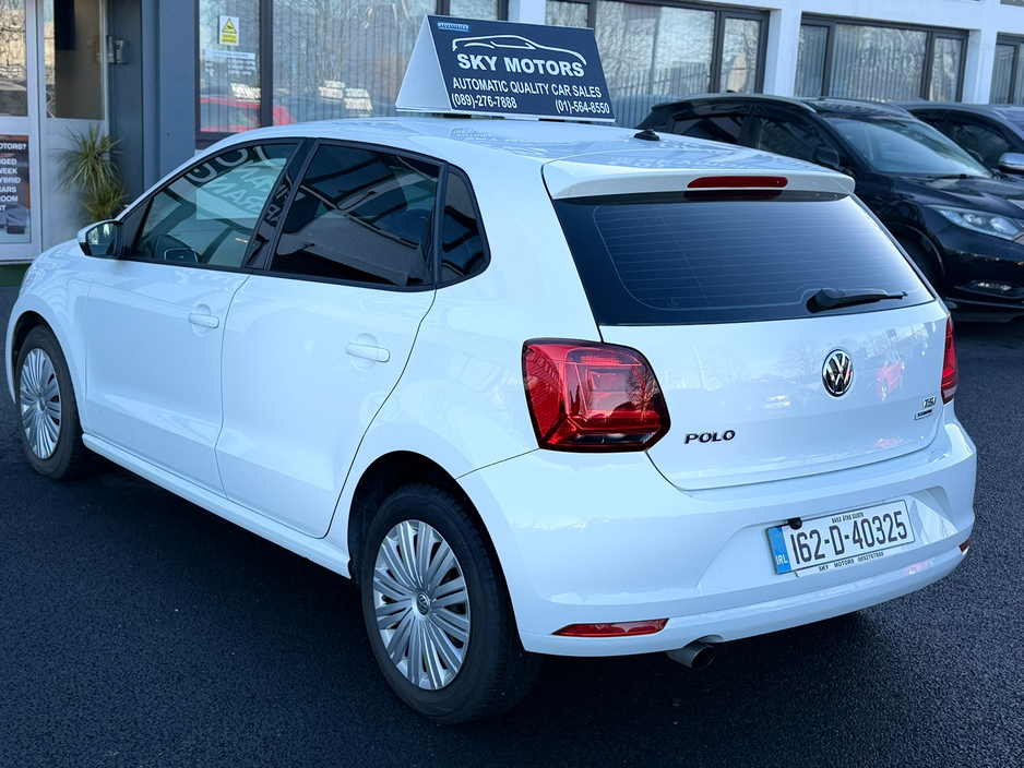 2016 Volkswagen Polo  €12,390