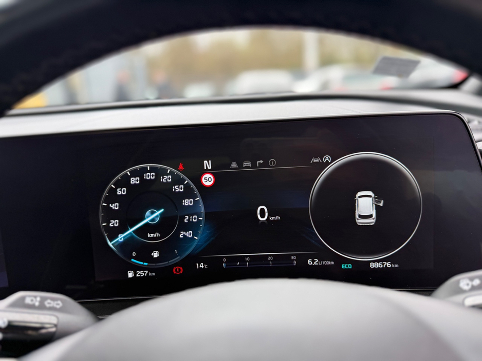 2022 Kia Sportage - image 18