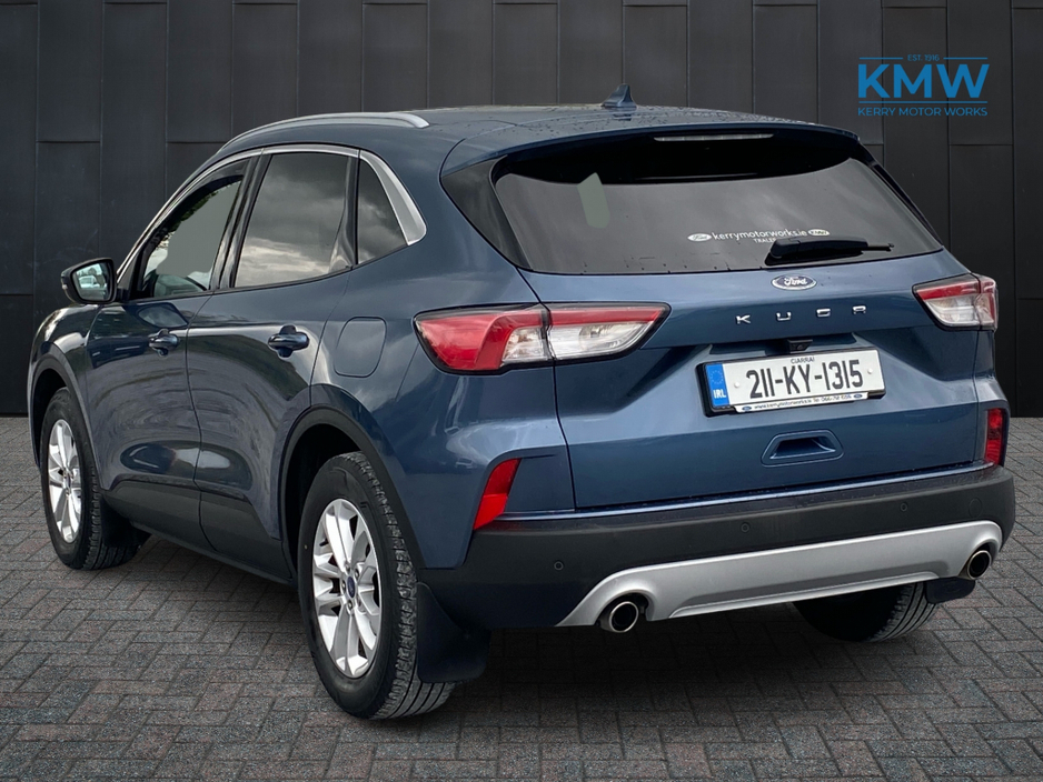 2021 Ford Kuga - image 3