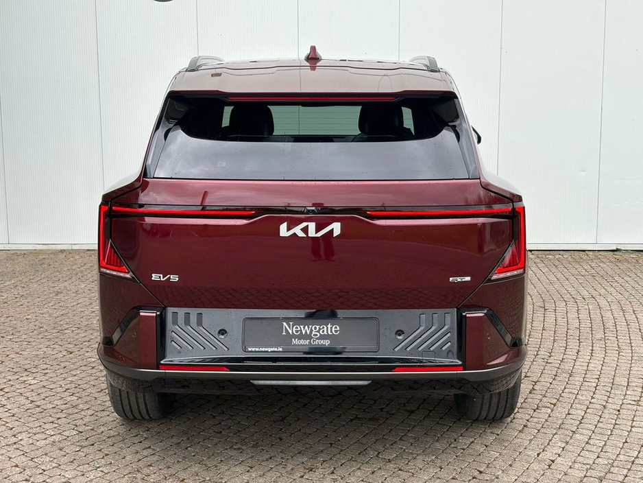 2026 Kia EV5 - image 6