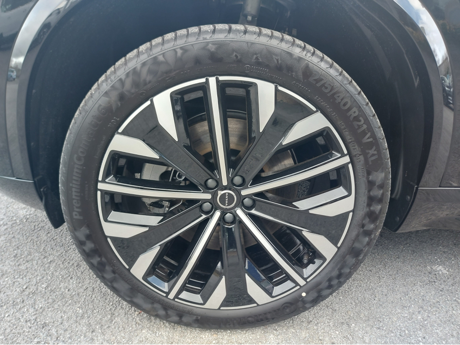 2026 Volvo XC90 - image 13